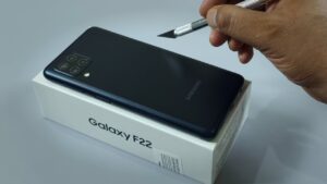 Samsung Galaxy F22 unboxing (1)