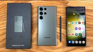 Samsung Galaxy S23 5G: The future of smartphones, now at MobileHub Kenya. samsung galaxy s23 Samsung Galaxy S23 5G Samsung Galaxy S23 5G unboxing 1 300x169